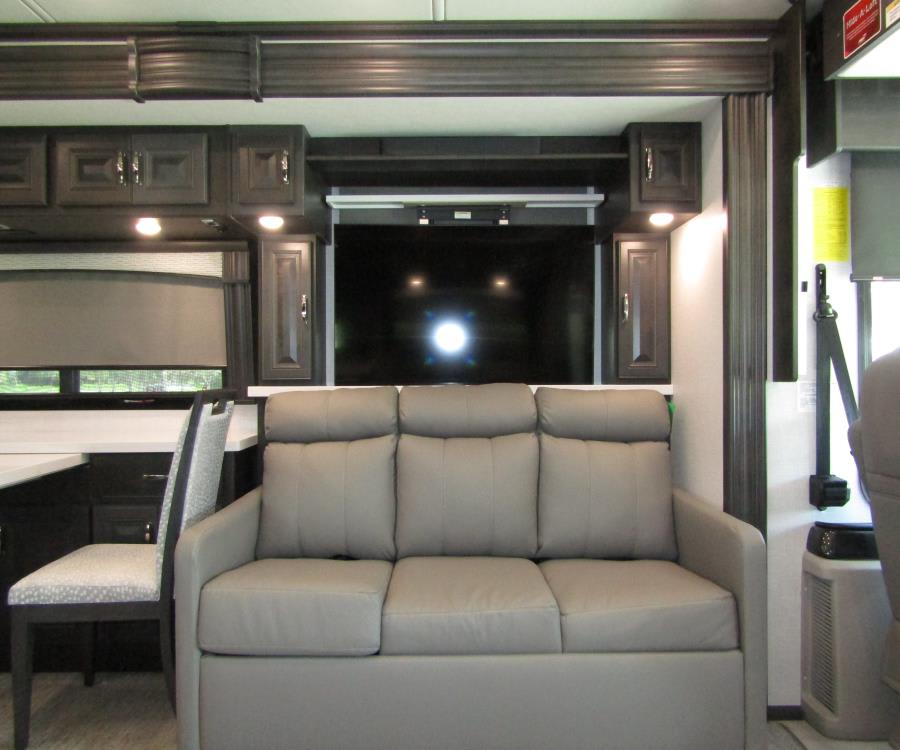 2026 Fleetwood DISCOVERY — photo 13 view