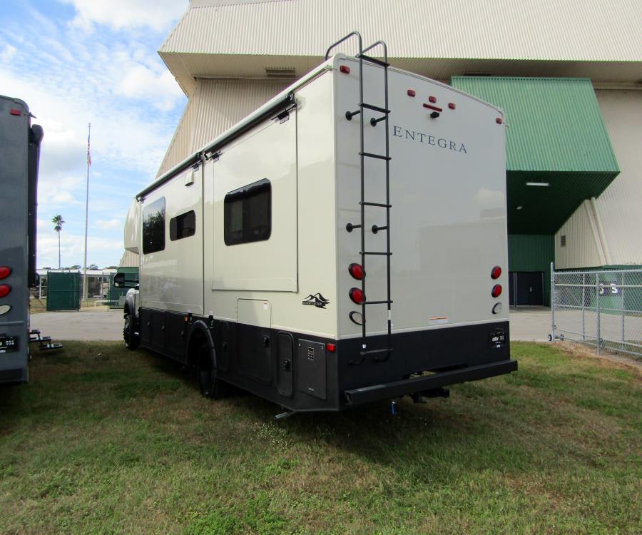 2026 Entegra ESTEEM XL — photo 29 view