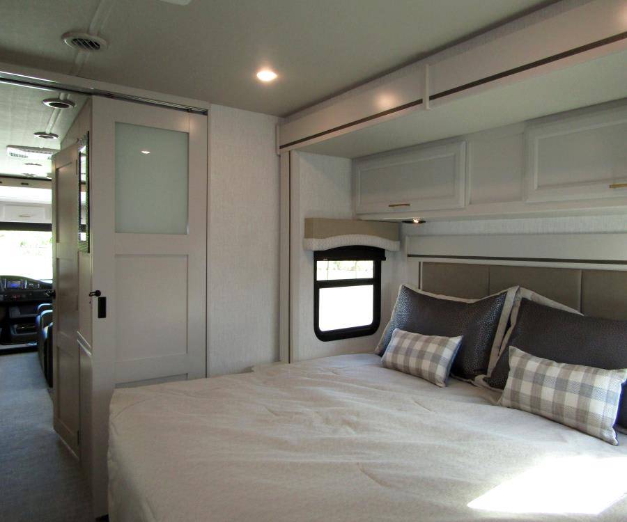 2026 Fleetwood FLAIR — photo 21 view