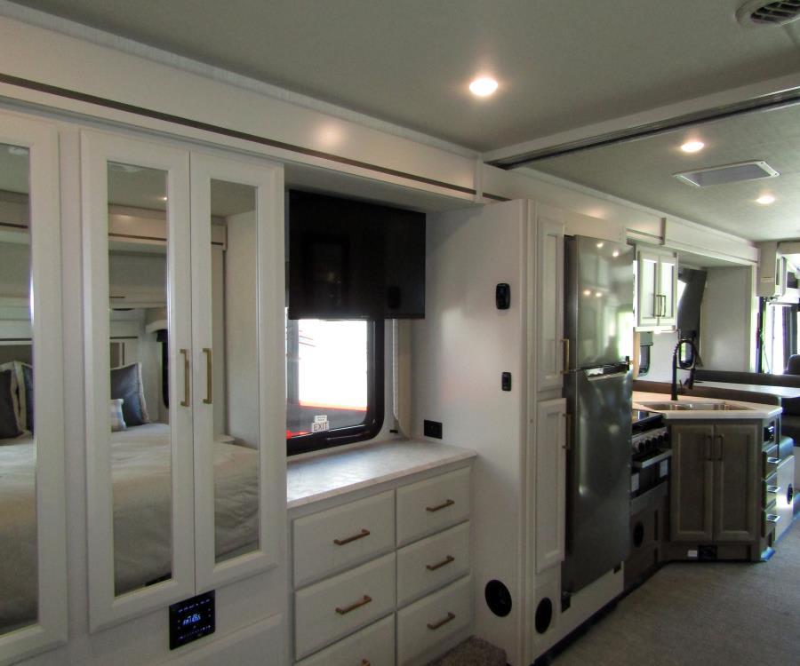 2026 Fleetwood FLAIR — photo 22 view