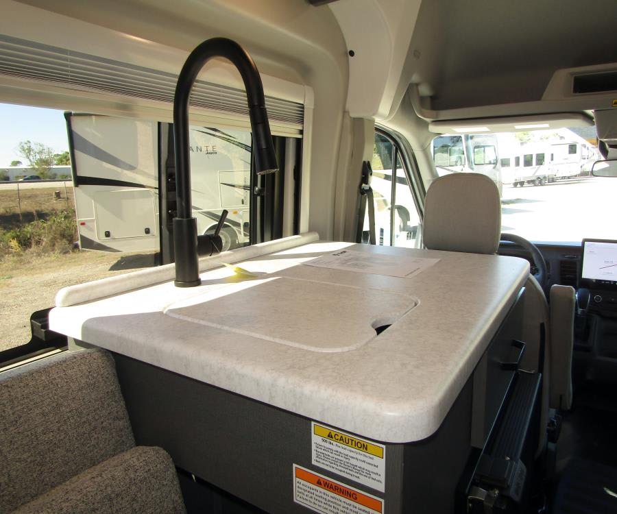 2026 Thor Motor Coach TALAVERA — photo 10 view