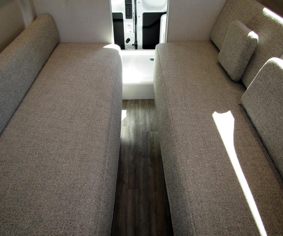 2026 Thor Motor Coach TALAVERA — photo 16 view