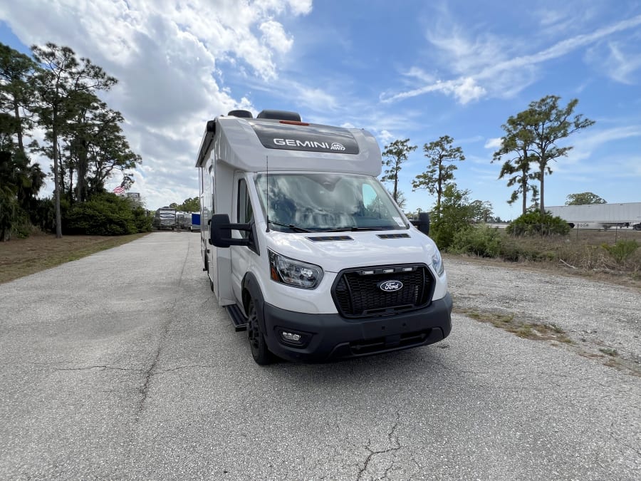 2026 Thor Motor Coach GEMINI TRIP