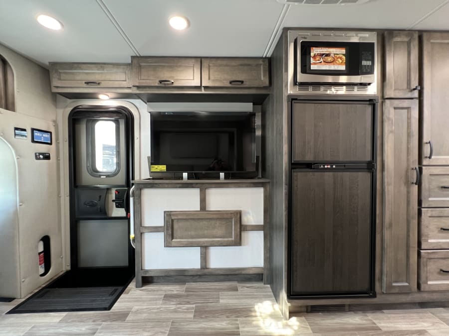 2026 Tiffin MIDAS — photo 13 view