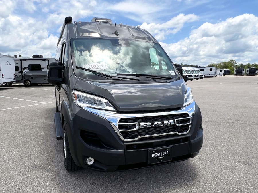 2027 Thor Motor Coach TELLARO