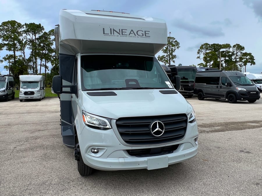 2027 Grand Design LINEAGE SERIES M