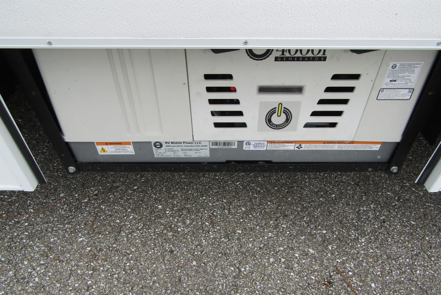 2024 Thor Motor Coach CHATEAU — photo 31 view