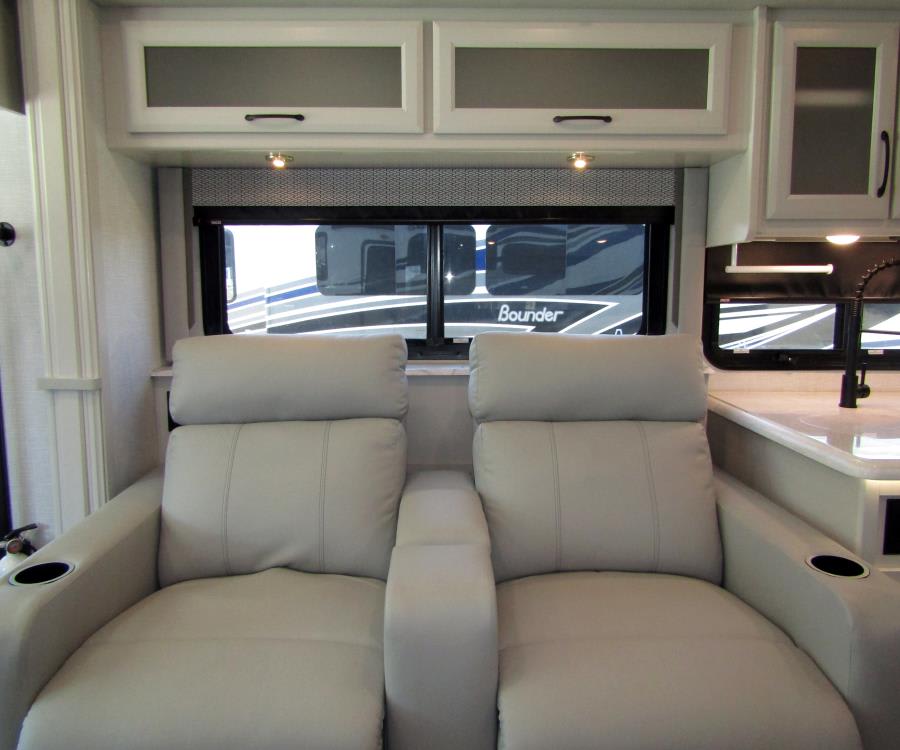 2025 Holiday Rambler ECLIPSE — engine compartment view