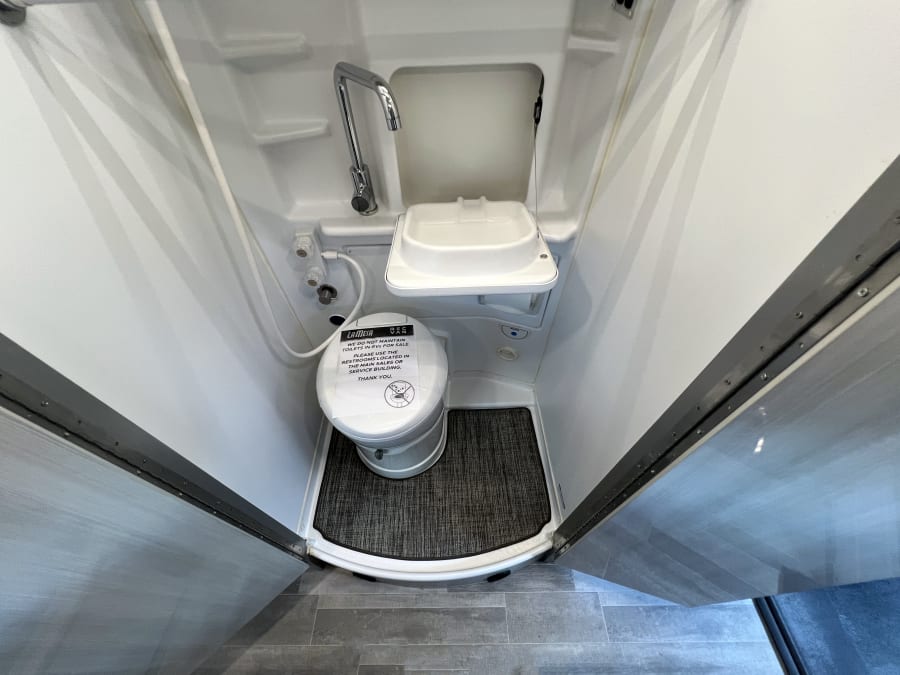 2023 Thor Motor Coach TRANQUILITY — photo 15 view