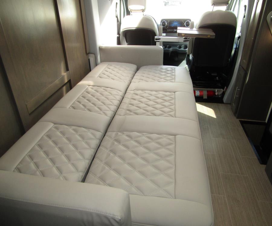 2023 Regency ULTRA BROUGHAM — photo 10 view