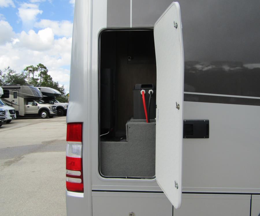 2023 Regency ULTRA BROUGHAM — photo 27 view