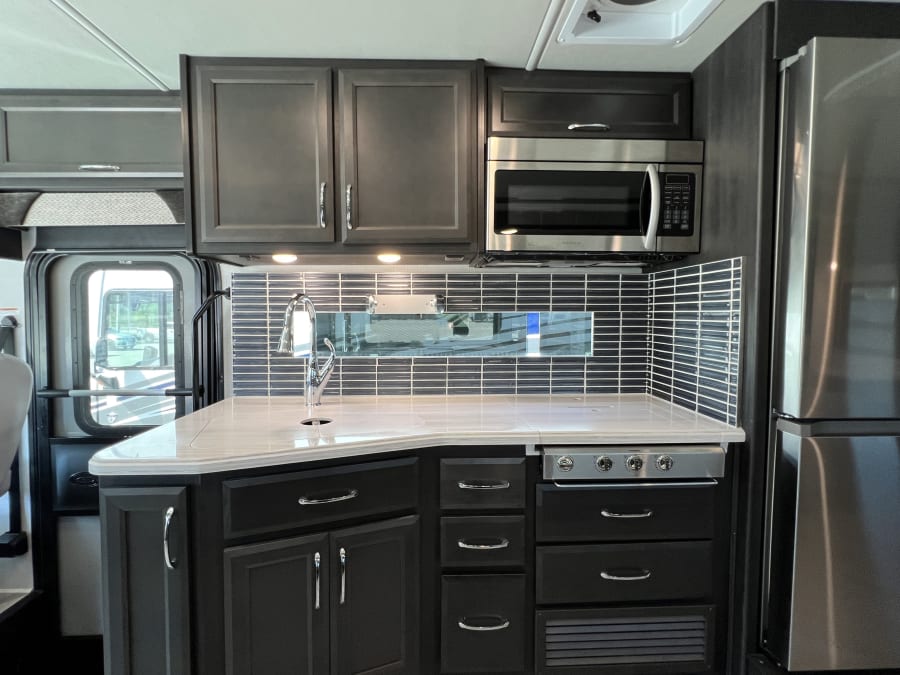 2024 Fleetwood BOUNDER — photo 7 view