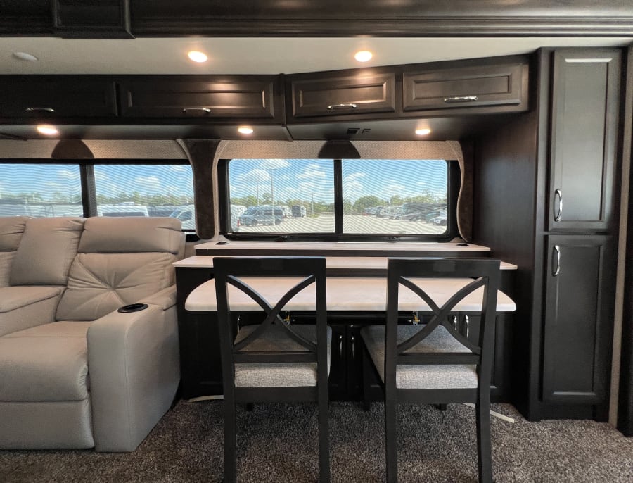 2024 Fleetwood BOUNDER — photo 14 view