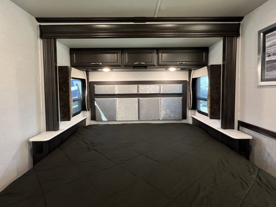 2024 Fleetwood BOUNDER — photo 20 view