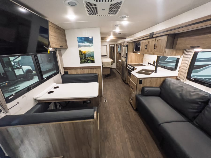 2026 Winnebago SUNSTAR — engine compartment view