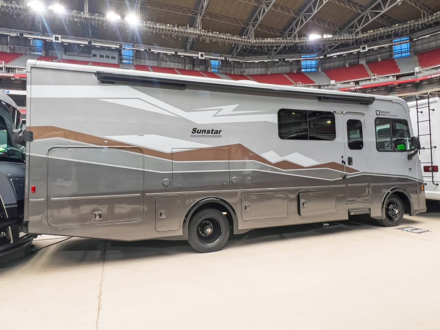2026 Winnebago SUNSTAR — photo 20 view