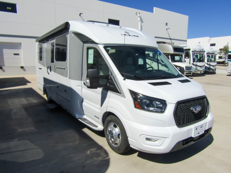 2026 Leisure Travel Vans WONDER