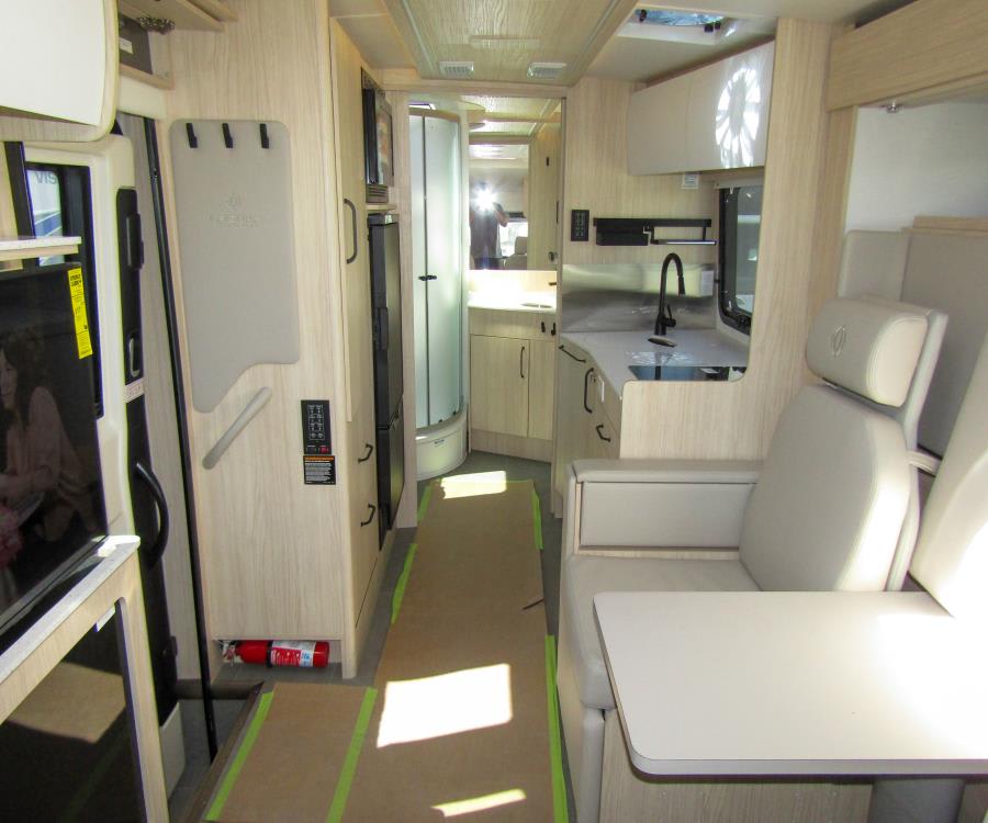 2026 Leisure Travel Vans WONDER — detail view