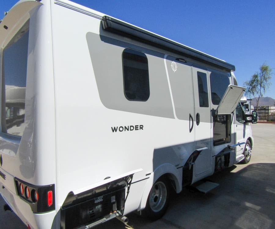 2026 Leisure Travel Vans WONDER — photo 19 view