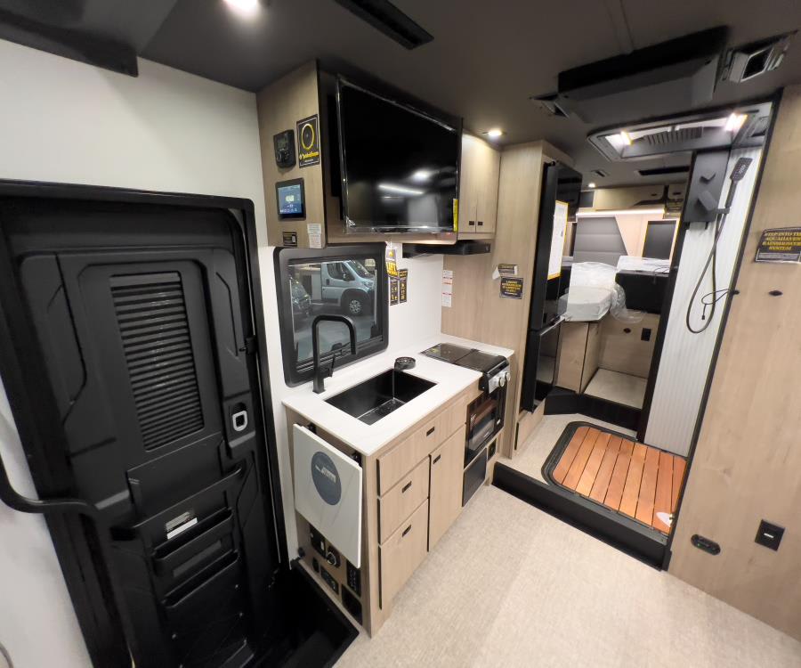 2026 Grand Design LINEAGE SERIES M — photo 9 view