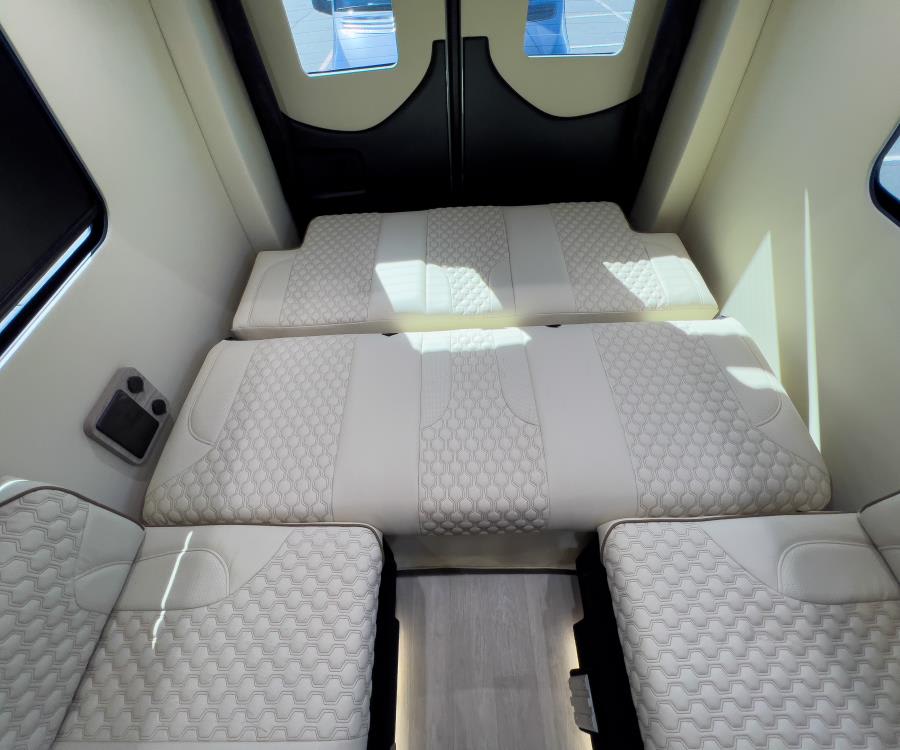 2026 Midwest Automotive Designs HERITAGE — photo 17 view