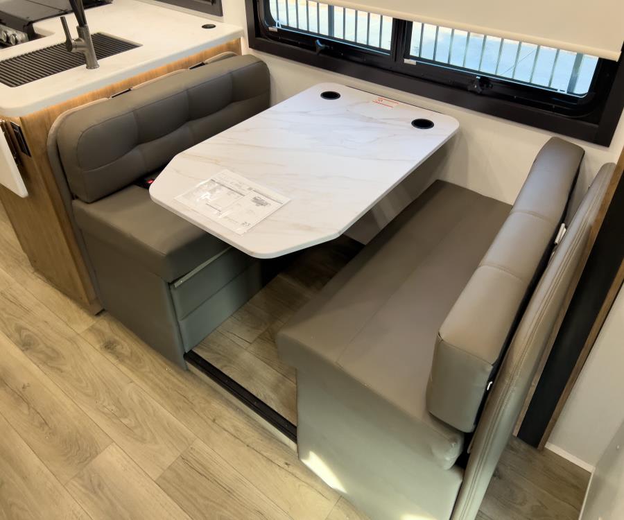 2026 Entegra ESTEEM XL — photo 8 view
