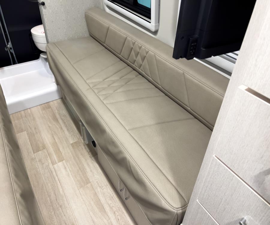 2026 Thor Motor Coach TRANQUILITY — photo 13 view