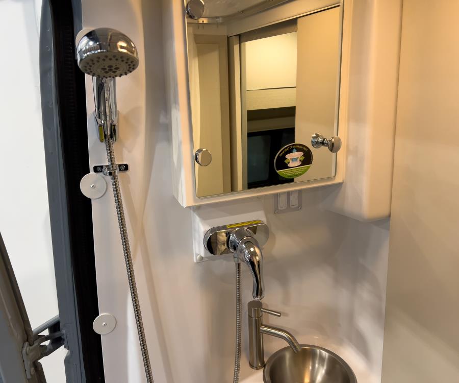 2026 Thor Motor Coach TRANQUILITY — photo 17 view