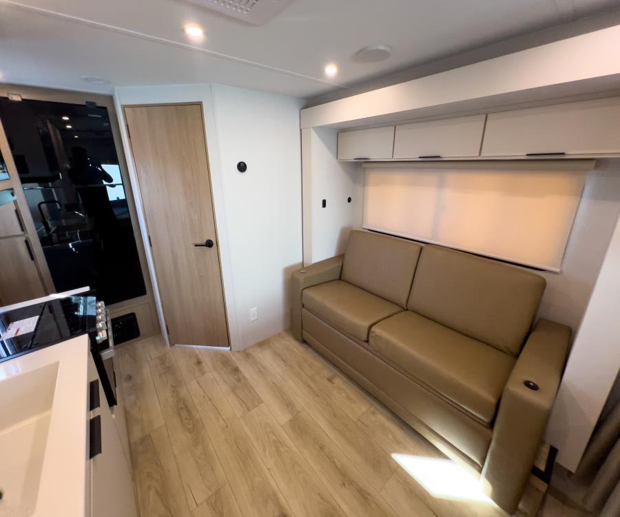 2026 Winnebago Towables THRIVE — detail view