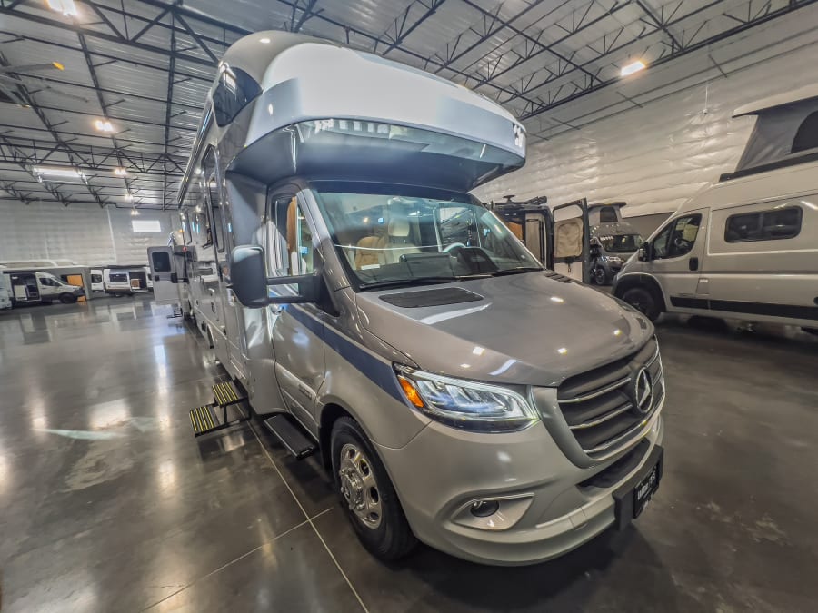 2026 Winnebago VIEW