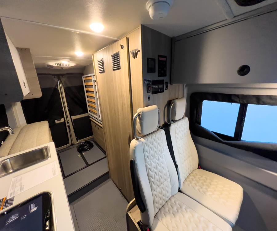 2026 Winnebago SOLIS — photo 7 view