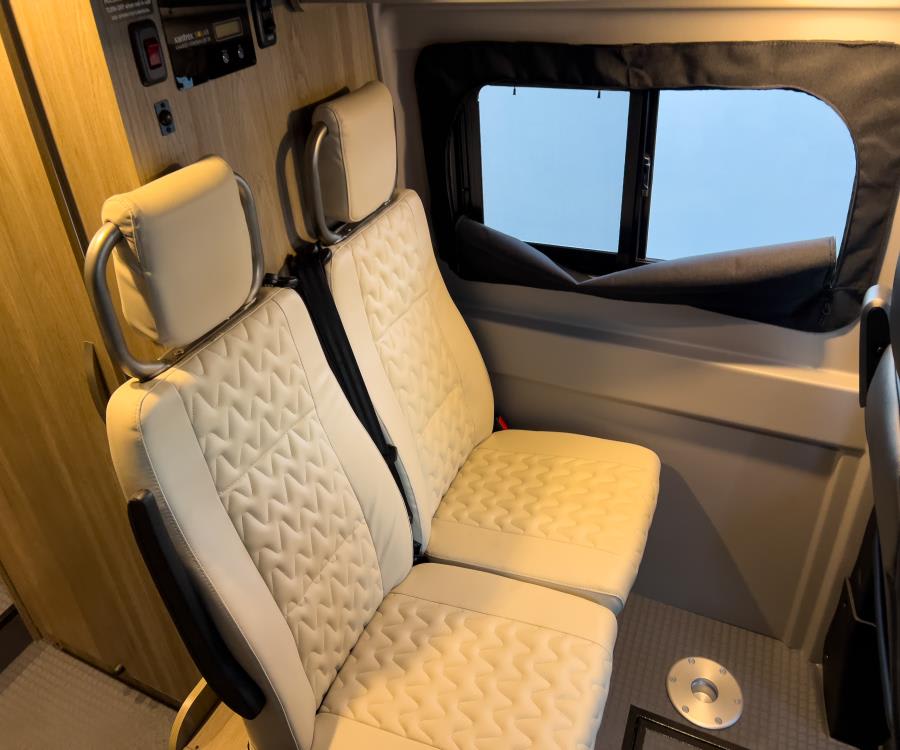 2026 Winnebago SOLIS — photo 8 view
