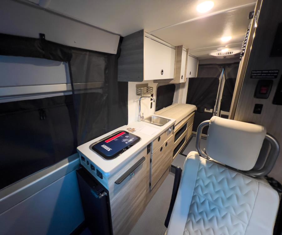 2026 Winnebago SOLIS — photo 9 view