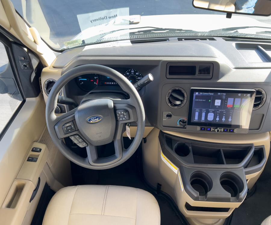 2026 Thor Motor Coach QUANTUM — side profile view