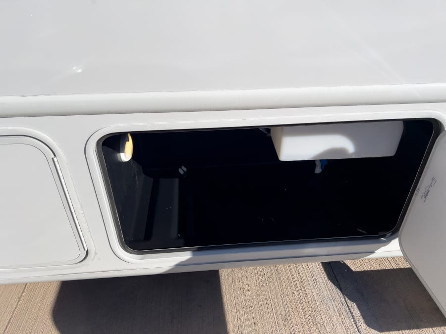 2026 Thor Motor Coach ACE — photo 22 view