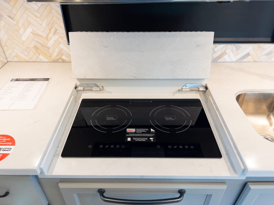 2026 Tiffin ALLEGRO BAY — photo 13 view