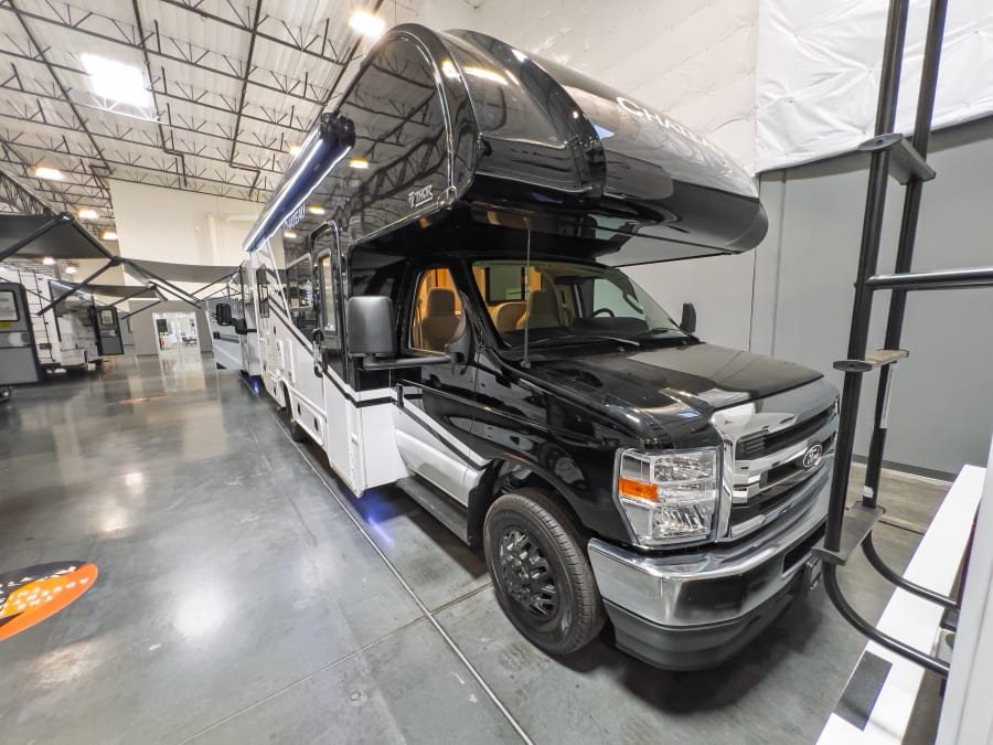 2026 Thor Motor Coach CHATEAU