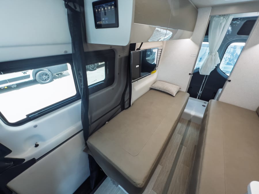 2027 Thor Motor Coach TRANQUILITY — photo 12 view