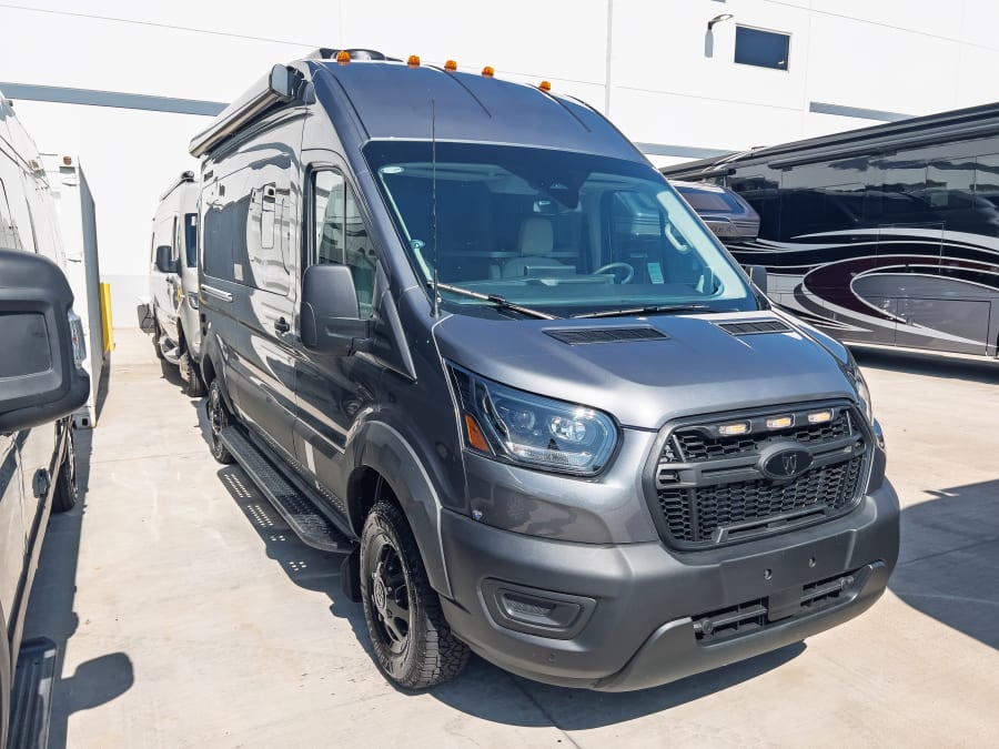 2027 Thor Motor Coach TALAVERA