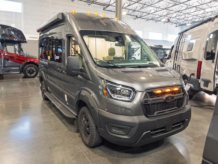2027 Thor Motor Coach TALAVERA