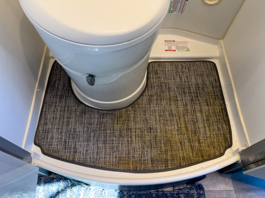 2024 Thor Motor Coach SANCTUARY — photo 8 view