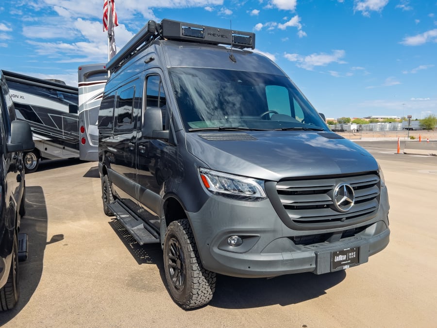 2025 Winnebago REVEL