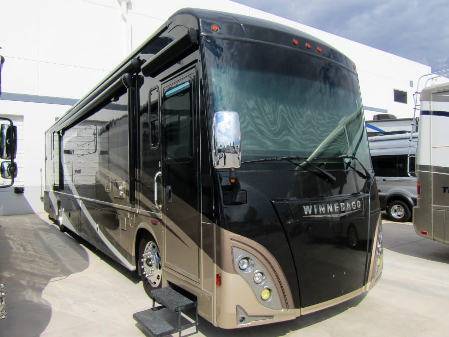 2017 Winnebago JOURNEY