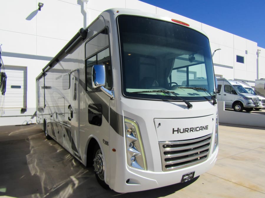 2023 Thor Motor Coach HURRICANE