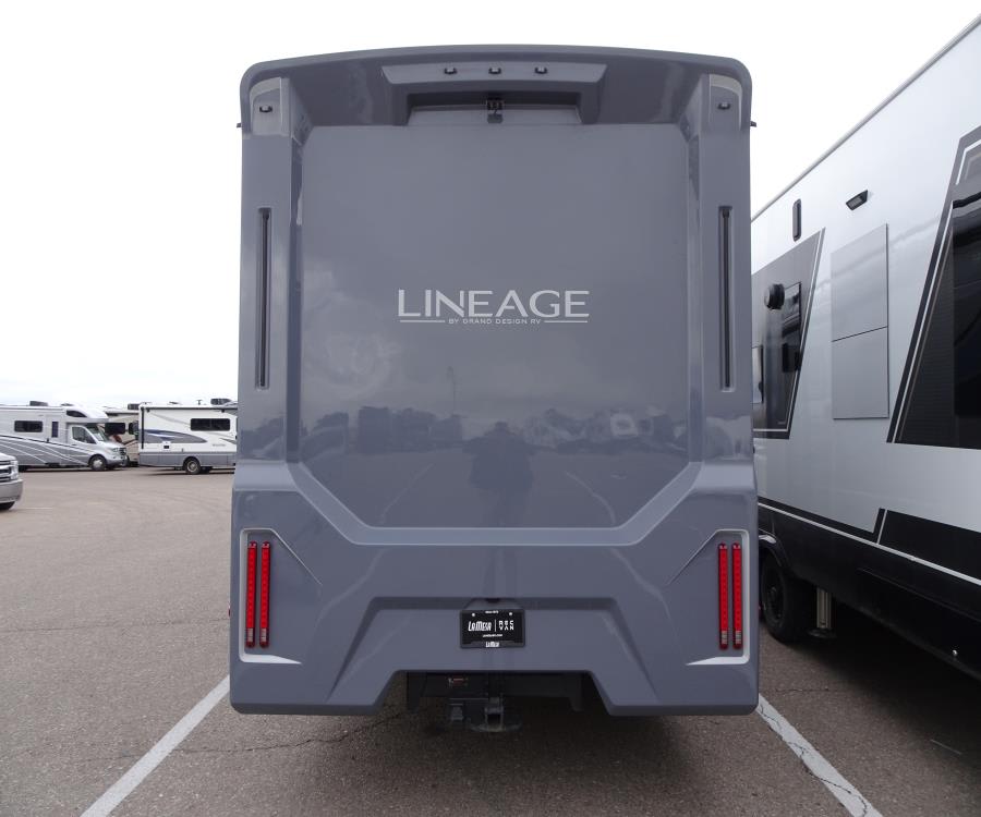 2025 Grand Design LINEAGE — photo 30 view