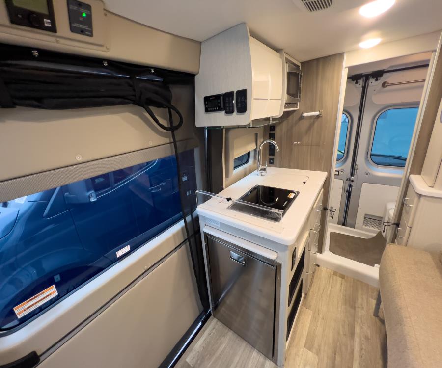 2024 Thor Motor Coach RIZE — photo 8 view