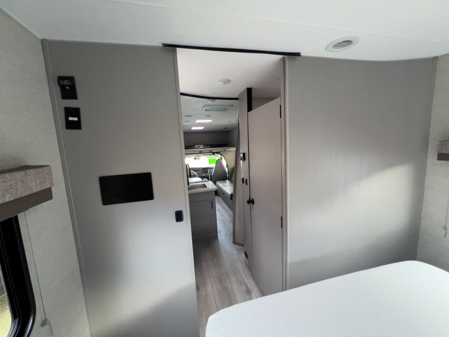 2025 Coachmen FREELANDER — photo 19 view