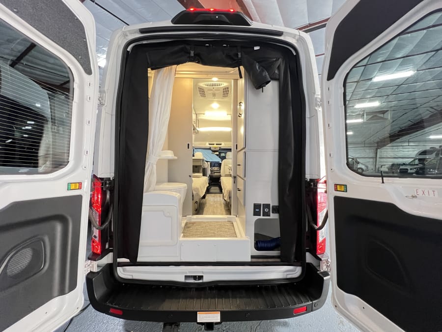 2025 Thor Motor Coach PALLADIUM — side profile view
