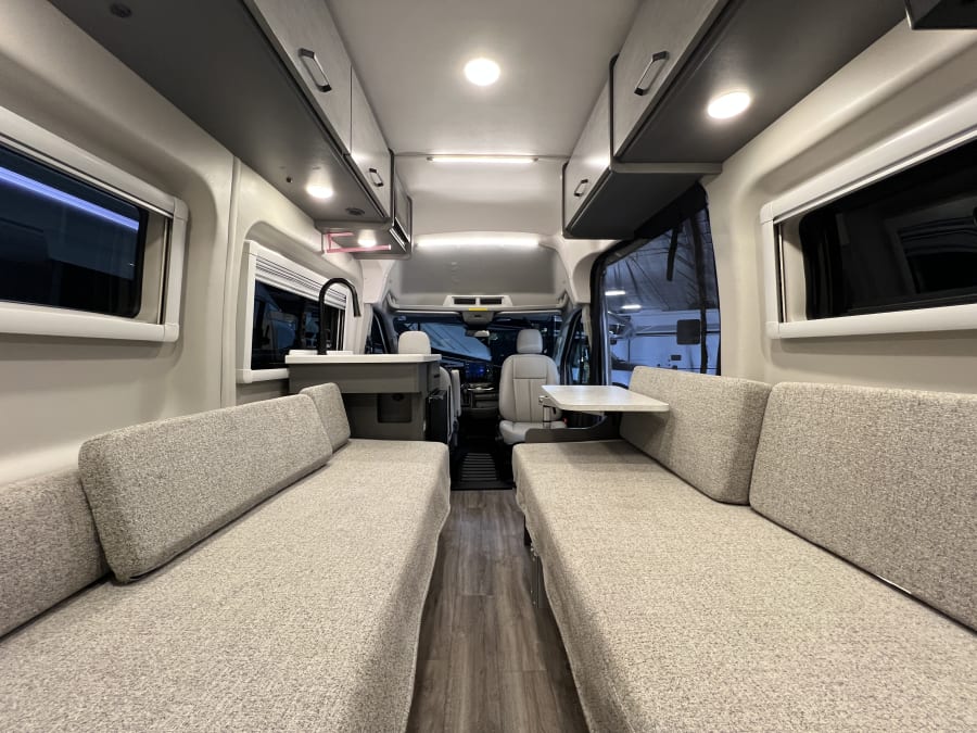 2025 Thor Motor Coach PALLADIUM — interior view