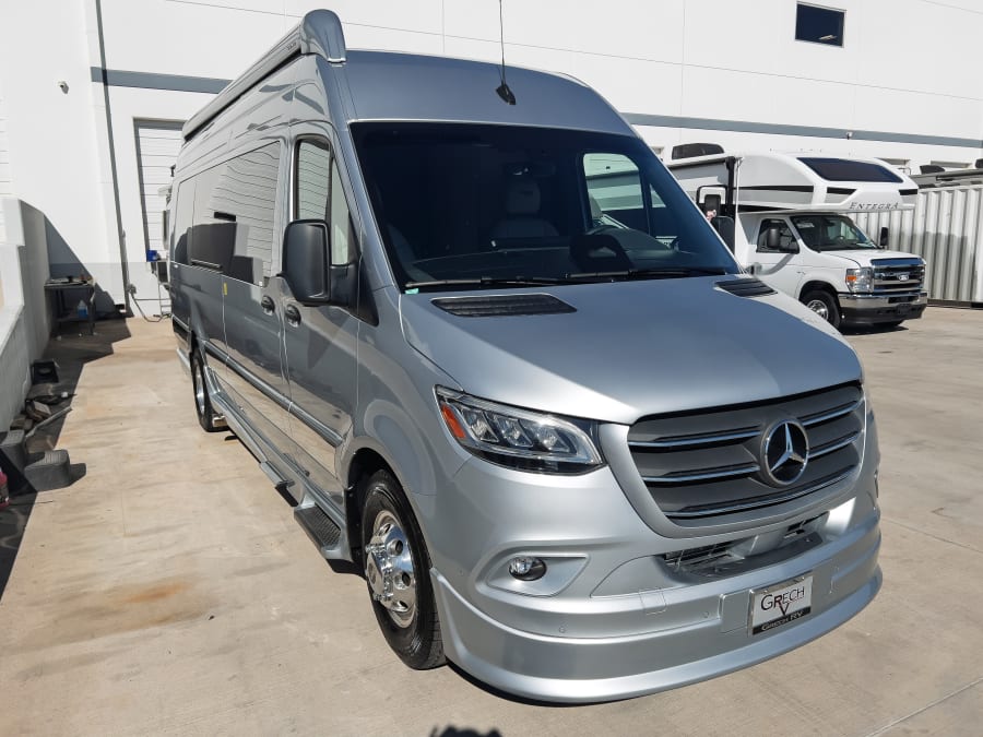 2026 Grech RV STRADA-ION